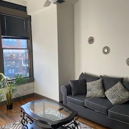 Charming 2 Bedroom Apartment Near Vcu Richmond Extérieur photo